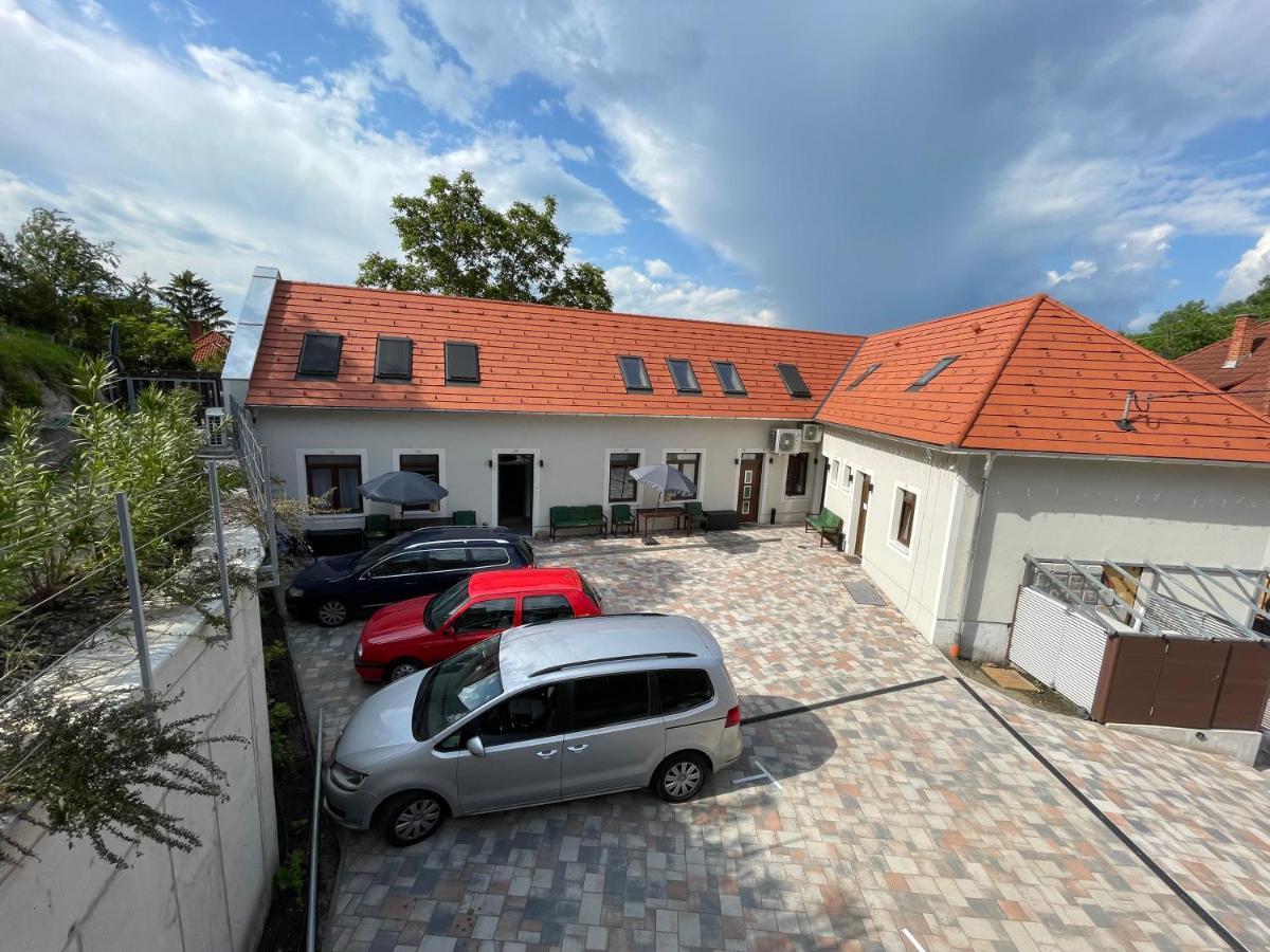 Monbuhim Comfort Veszprém Exterior photo