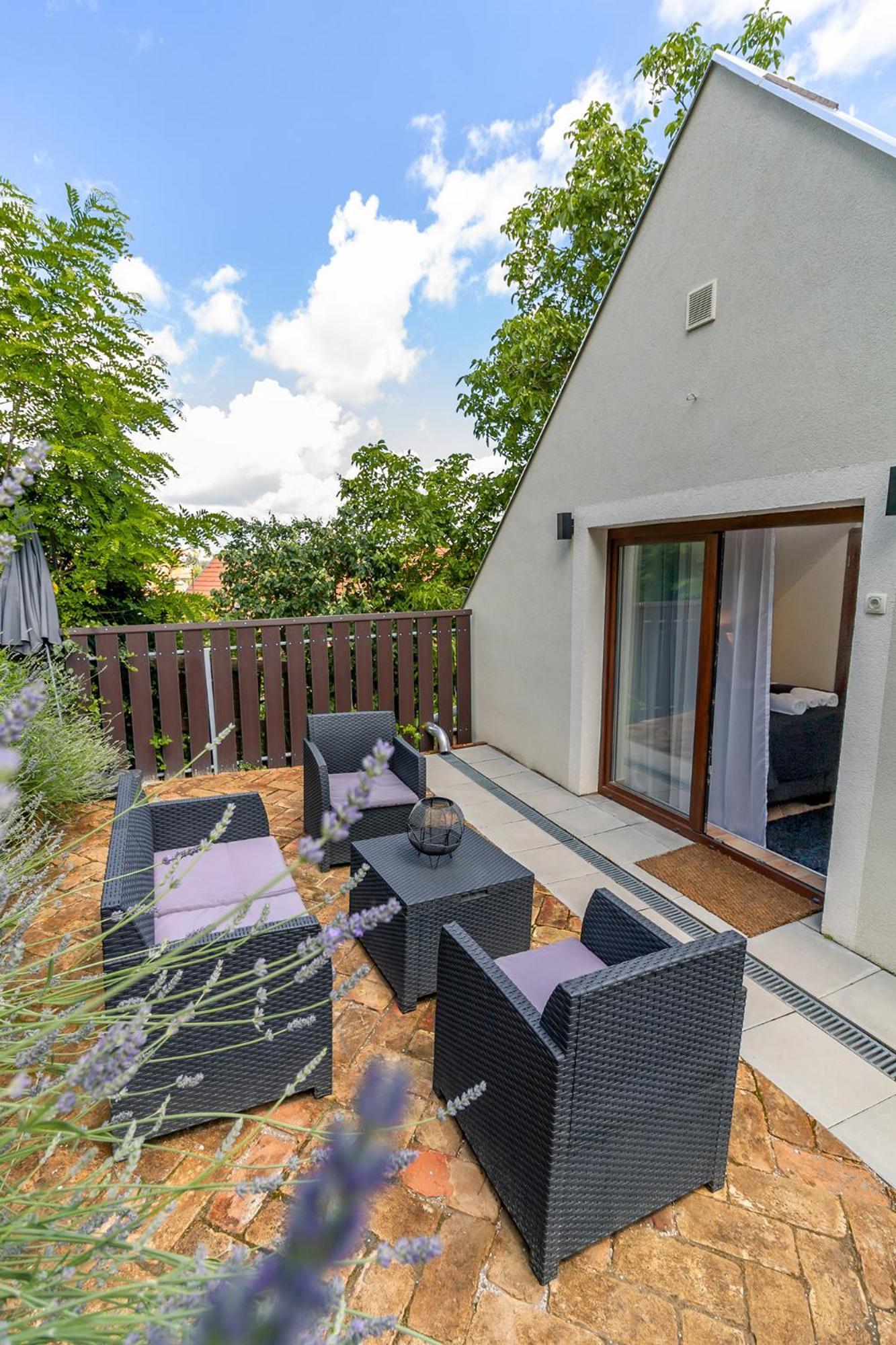 Monbuhim Comfort Veszprém Exterior photo